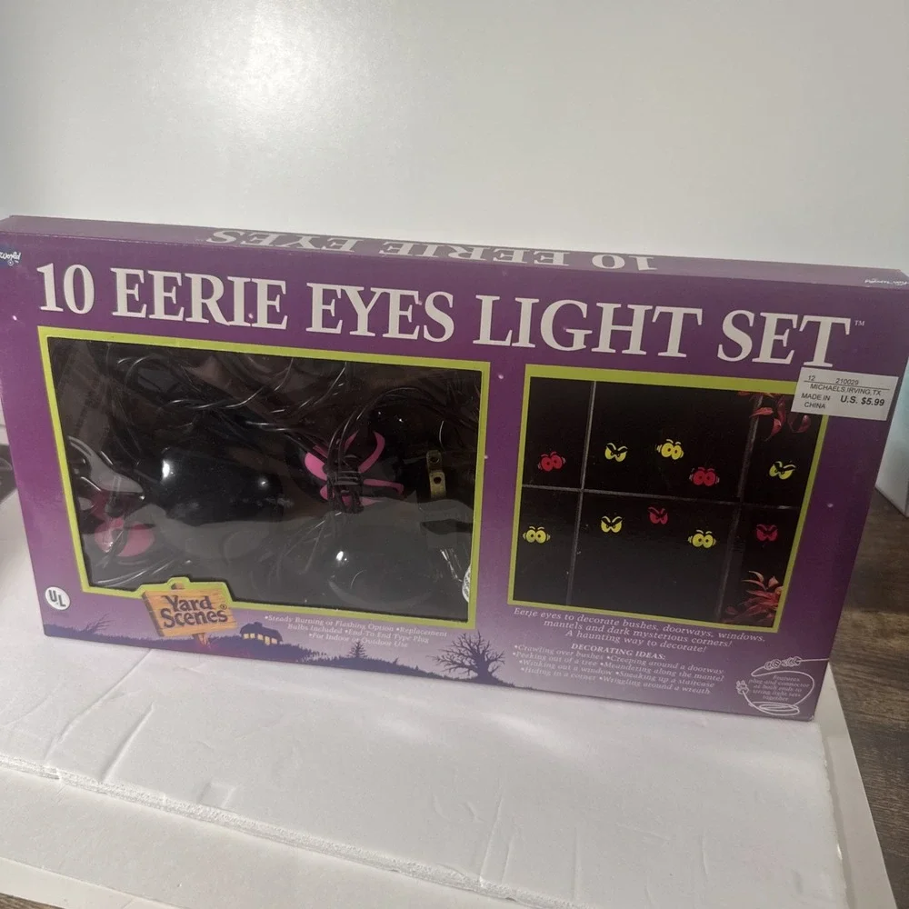 VTG 10 Eerie Eyes Light Set Fun World String Lights‎ Blow Molds Halloween Tree